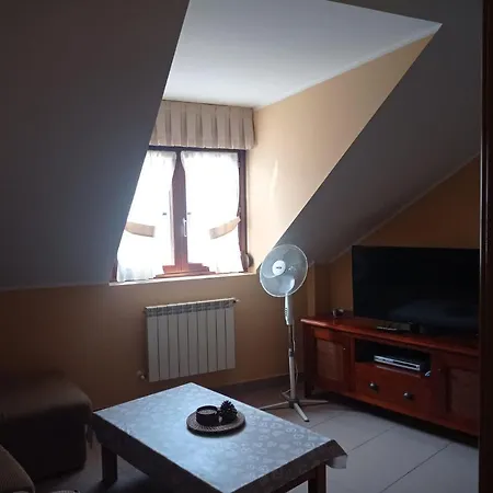 Apartment Cinema *